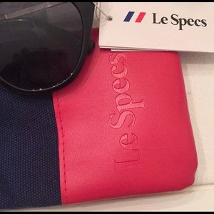 SOLD! Le Specs Eye Slay Sunglasses Black and Gold